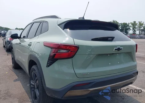 2024 Chevrolet Trax Fwd Activ z USA, uszkodzony, nr VIN KL77LKE27RC160672